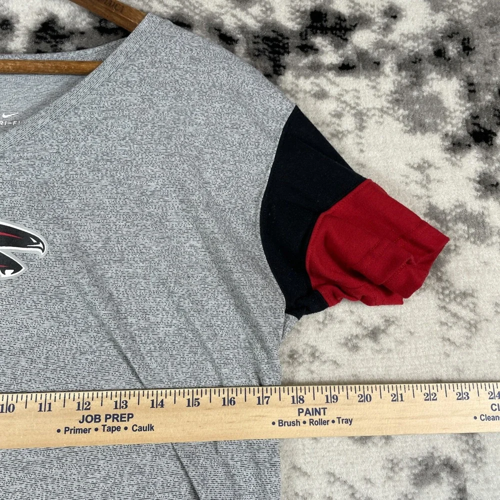 Nike Team Apparel‎ Top Womens Size Medium Atlanta Falcons Gray Short Sleeve